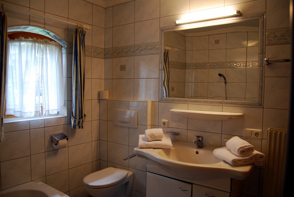 Dorfer Haus Gerlos holiday house DZ 4.JPG