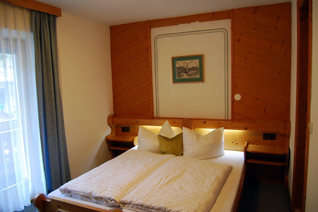 Dorfer haus Gerlos chalupa DZ 1.JPG